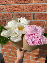 Load image into Gallery viewer, 2026 Bouquet Subscription