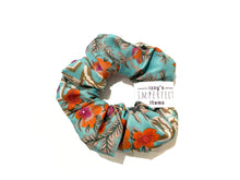 Load image into Gallery viewer, Sustainable Scrunchie